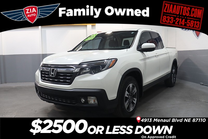 White 2018 Honda Ridgeline Pickup Truck All-Wheel Drive 6-Speed Automatic
