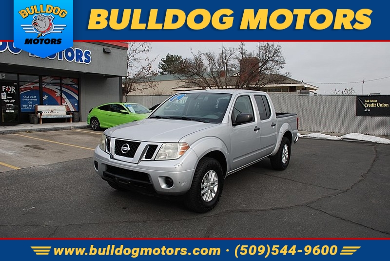 Used 2014  Nissan Frontier 4WD Crew Cab SWB at Bulldog Motors near Pasco, WA