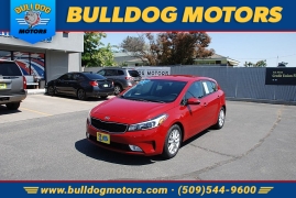  2017 Kia Forte5 5d Hatchback LX at Bulldog Motors near Pasco, WA