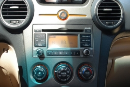 Used 2009  Kia Rondo 4dr Wgn I4 LX at Bulldog Motors near Pasco&comma; WA