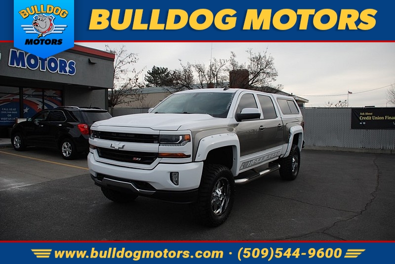 Used 2017  Chevrolet Silverado 1500 4WD Crew Cab LT at Bulldog Motors near Pasco, WA