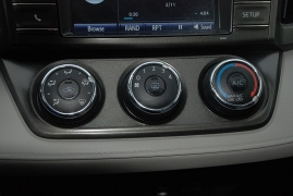 Used 2015  Toyota RAV4 4d SUV AWD LE at Bulldog Motors near Pasco&comma; WA