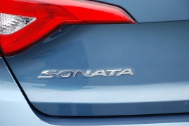 Used 2015  Hyundai Sonata 4d Sedan SE at Bulldog Motors near Pasco, WA