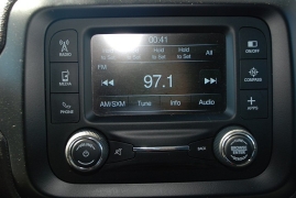 Used 2016 Jeep Renegade 4d SUV 4WD Trailhawk at Bulldog Motors near Pasco, WA