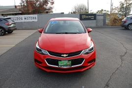 Used 2018  Chevrolet Cruze 4d Sedan LT Auto at Bulldog Motors near Pasco, WA