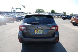 Used 2018 Subaru Outback 4d SUV 2.5i Premium at Bulldog Motors near Pasco, WA