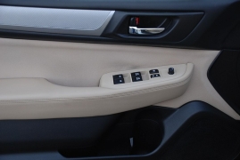 Used 2017  Subaru Outback 4d SUV 2.5i Premium at Bulldog Motors near Pasco, WA