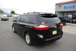 Used 2016 Toyota Sienna 4d Wagon XLE 7-Pass w/Auto Access Seat at Bulldog Motors near Pasco, WA