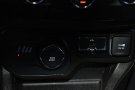 Used 2020 Jeep Renegade 4d SUV 4WD Sport at Bulldog Motors near Pasco, WA