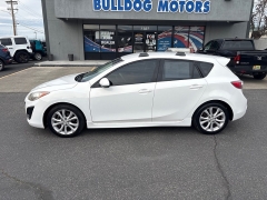 Used 2011  Mazda Mazda3 5dr HB Man s Sport at Bulldog Motors near Pasco&comma; WA
