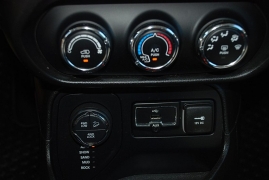 Used 2016 Jeep Renegade 4d SUV 4WD Trailhawk at Bulldog Motors near Pasco, WA
