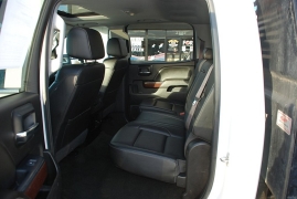 Used 2017  GMC Sierra 3500HD 4WD Crew Cab 167&period;7" SLT at Bulldog Motors near Pasco&comma; WA