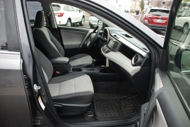 Used 2015  Toyota RAV4 4d SUV AWD LE at Bulldog Motors near Pasco&comma; WA