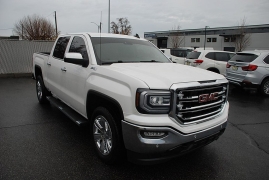 Used 2018  GMC Sierra 1500 4WD Crew Cab 143.5" SLT at Bulldog Motors near Pasco, WA