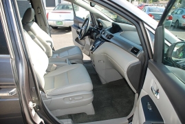 Used 2016 Honda Odyssey 4d Wagon EX-L at Bulldog Motors near Pasco, WA