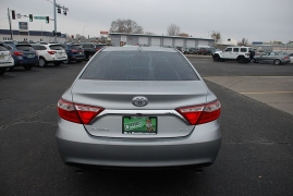 Used 2015  Toyota Camry 4d Sedan XLE V6 at Bulldog Motors near Pasco, WA