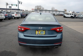 Used 2015  Hyundai Sonata 4dr Sdn 2&period;4L SE PZEV at Bulldog Motors near Pasco&comma; WA