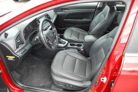 Used 2017 Hyundai Elantra 4d Sedan Limited at Bulldog Motors near Pasco, WA