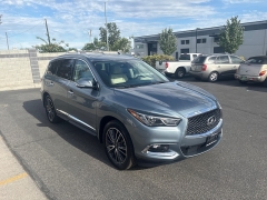 Used 2017  INFINITI QX60 4d SUV AWD at Bulldog Motors near Pasco&comma; WA