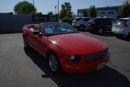 Used 2005 Ford Mustang 2d Convertible Deluxe at Bulldog Motors near Pasco, WA