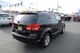 Used 2009  Dodge Journey 4d SUV FWD SXT at Bulldog Motors near Pasco&comma; WA