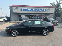 Used 2015  Chrysler 200 4d Sedan S V6 at Bulldog Motors near Pasco&comma; WA