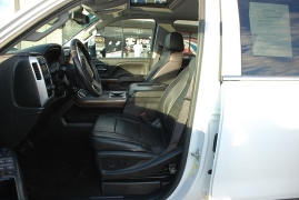 Used 2017  GMC Sierra 3500HD 4WD Crew Cab 167&period;7" SLT at Bulldog Motors near Pasco&comma; WA