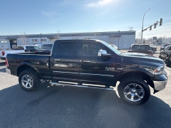 Used 2016  Ram 1500 4WD Crew Cab Laramie Longbed at Bulldog Motors near Pasco&comma; WA