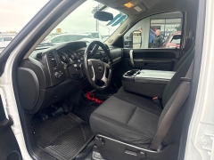 Used 2011  Chevrolet Silverado 3500 Cab-Chassis 4WD Crew Cab 171" DRW LT at Bulldog Motors near Pasco&comma; WA