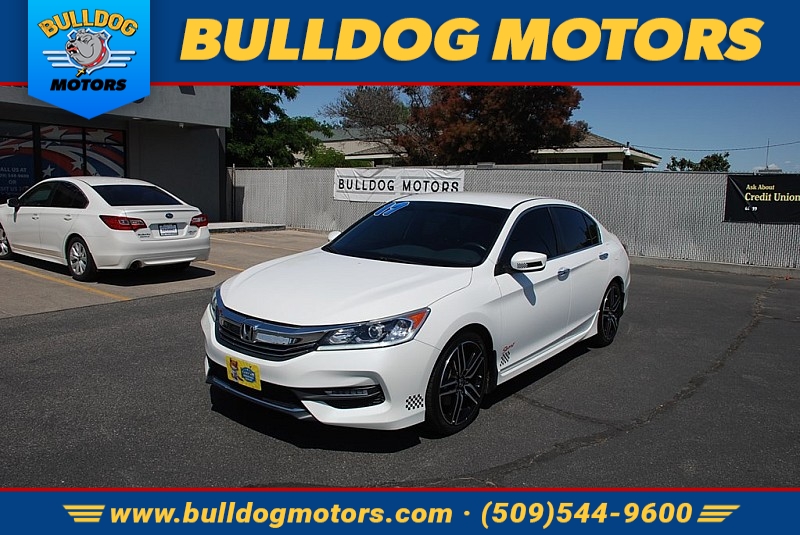 Used 2017 Honda Accord Sedan 4d Sport SE CVT at Bulldog Motors near Pasco, WA