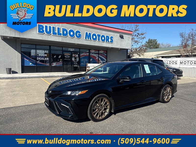Used 2024  Toyota Camry SE Auto AWD &lpar;Natl&rpar; at Bulldog Motors near Pasco&comma; WA