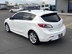 Used 2011  Mazda Mazda3 5dr HB Man s Sport at Bulldog Motors near Pasco&comma; WA