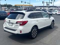 Used 2017  Subaru Outback 4d SUV 2&period;5i Limited at Bulldog Motors near Pasco&comma; WA