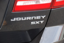 Used 2009  Dodge Journey 4d SUV FWD SXT at Bulldog Motors near Pasco&comma; WA