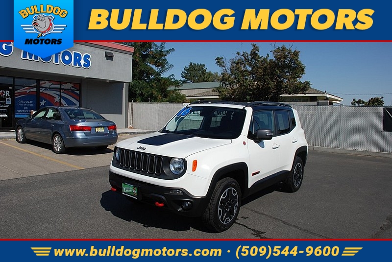 Used 2016 Jeep Renegade 4d SUV 4WD Trailhawk at Bulldog Motors near Pasco, WA