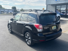 Used 2017  Subaru Forester 4d SUV 2&period;5i Premium CVT at Bulldog Motors near Pasco&comma; WA
