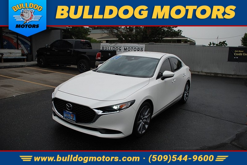 Used 2021  Mazda Mazda3 Sedan Select FWD at Bulldog Motors near Pasco, WA