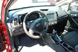 Used 2017  Kia Forte5 5d Hatchback LX at Bulldog Motors near Pasco, WA