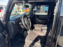 Used 2014  Jeep Wrangler Unlimited 4WD 4dr Sport at Bulldog Motors near Pasco&comma; WA