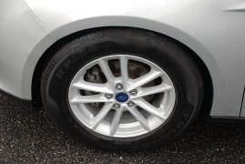 Used 2017  Ford Focus 4d Hatchback SE at Bulldog Motors near Pasco, WA