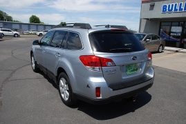 Used 2012 Subaru Outback 4d SUV i Limited at Bulldog Motors near Pasco, WA