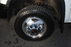 Used 2017  GMC Sierra 3500HD 4WD Crew Cab 167&period;7" SLT at Bulldog Motors near Pasco&comma; WA