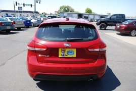 Used 2017  Kia Forte5 5d Hatchback LX at Bulldog Motors near Pasco, WA