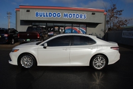 Used 2020  Toyota Camry 4d Sedan XLE AWD at Bulldog Motors near Pasco&comma; WA