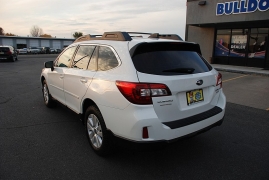 Used 2017  Subaru Outback 4d SUV 2.5i Premium at Bulldog Motors near Pasco, WA