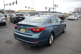 Used 2015  Hyundai Sonata 4d Sedan SE at Bulldog Motors near Pasco, WA