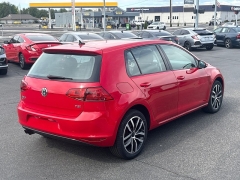 Used 2016  Volkswagen Golf 4d Hatchback TSI S Auto w&sol;Sunroof at Bulldog Motors near Pasco&comma; WA