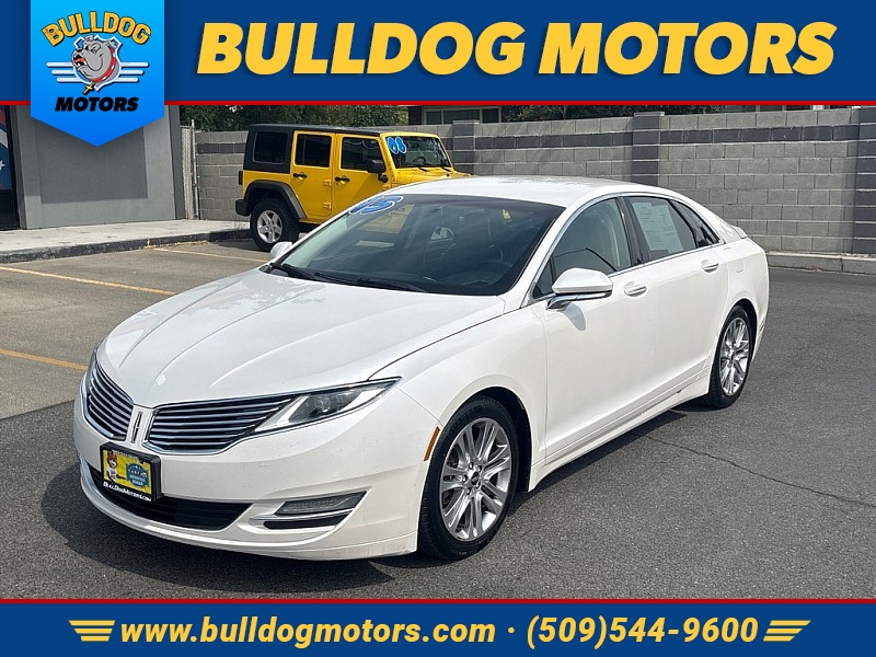 Used 2015  Lincoln MKZ 4dr Sdn FWD at Bulldog Motors near Pasco&comma; WA