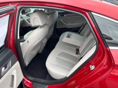 Used 2017  Hyundai Sonata 4d Sedan SE at Bulldog Motors near Pasco&comma; WA