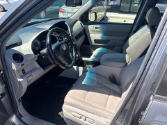 Used 2012  Honda Pilot 4d SUV 4WD EX-L w&sol;DVD at Bulldog Motors near Pasco&comma; WA